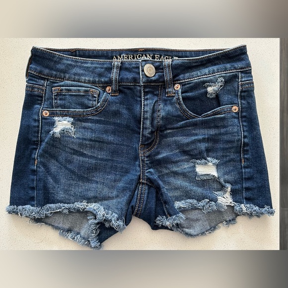 American Eagle Shorts - Picture 3 of 9